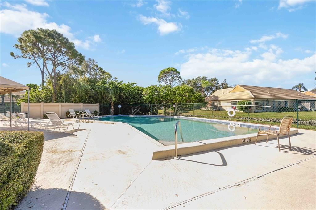 En Venta: $270,000 (2 camas, 2 baños, 1824 Pies cuadrados)