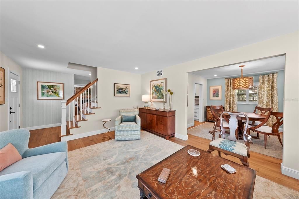 В аренду: $4,995 (4 спален, 2 ванн, 2005 Квадратных фут)