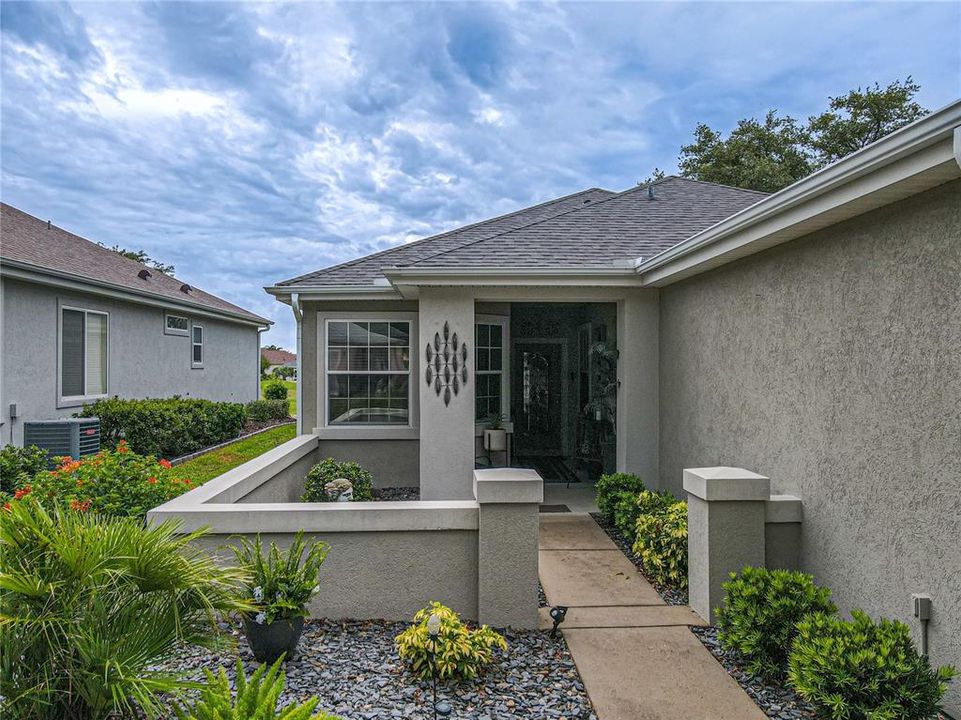 For Sale: $309,900 (2 beds, 2 baths, 1498 Square Feet)