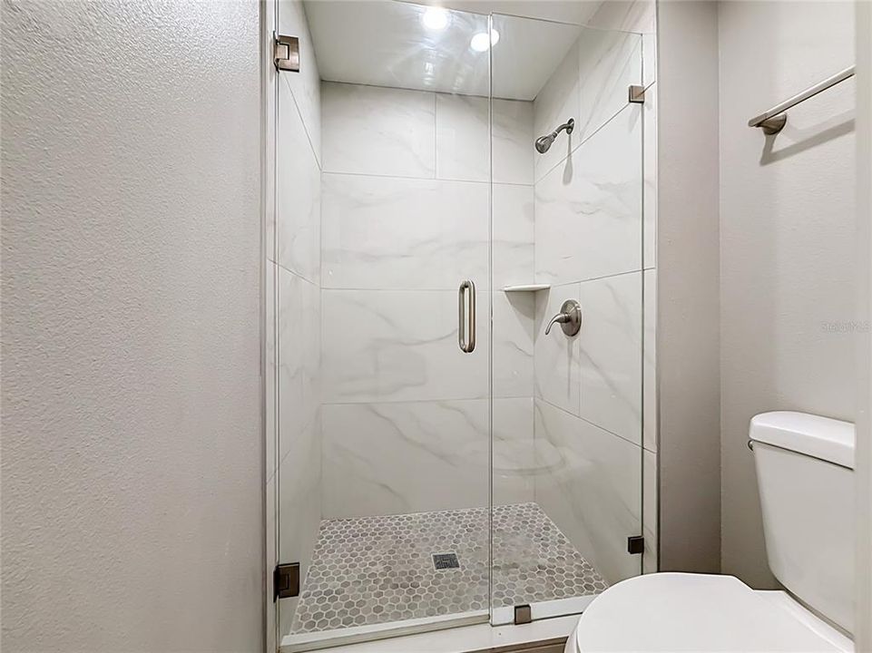 На продажу: $340,000 (4 спален, 2 ванн, 1893 Квадратных фут)