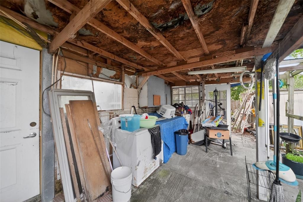 For Sale: $260,000 (3 beds, 1 baths, 1250 Square Feet)