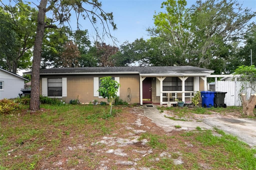 For Sale: $260,000 (3 beds, 1 baths, 1250 Square Feet)
