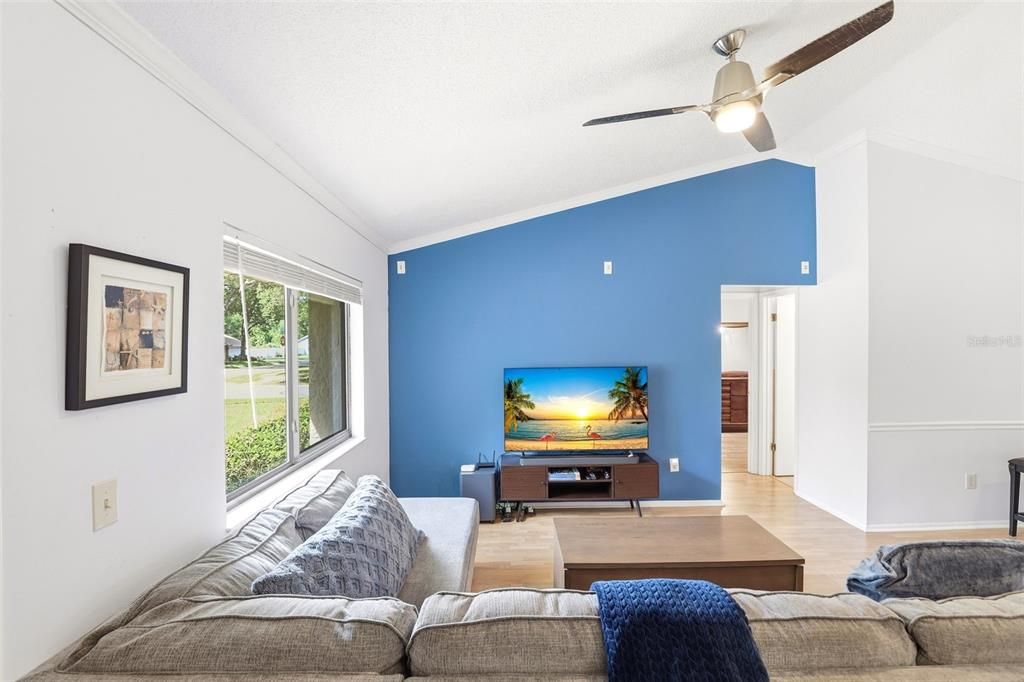 For Sale: $334,990 (3 beds, 2 baths, 1134 Square Feet)