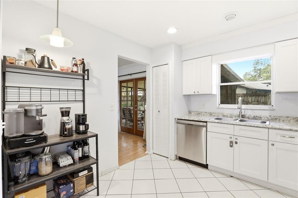 For Sale: $334,990 (3 beds, 2 baths, 1134 Square Feet)