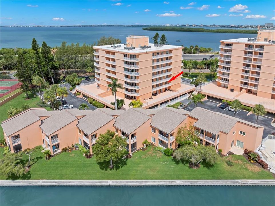 На продажу: $265,000 (2 спален, 2 ванн, 1100 Квадратных фут)
