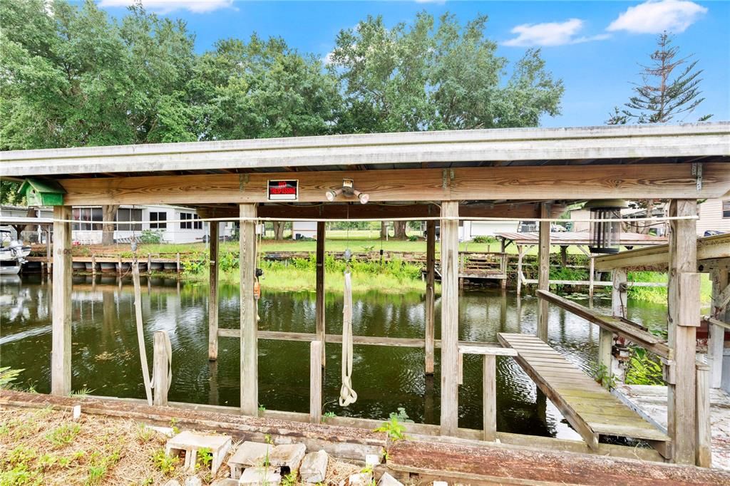 На продажу: $295,000 (0.20 acres)