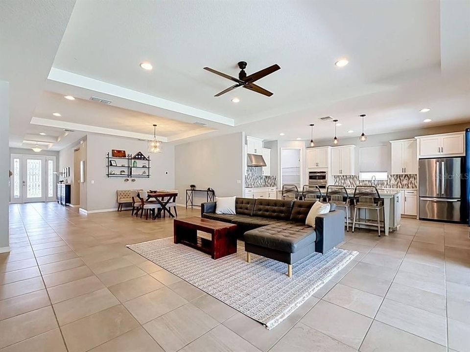 For Sale: $725,000 (4 beds, 3 baths, 2741 Square Feet)