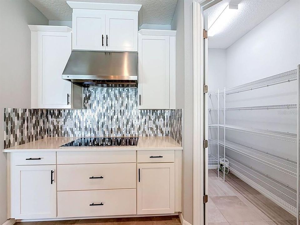 For Sale: $725,000 (4 beds, 3 baths, 2741 Square Feet)