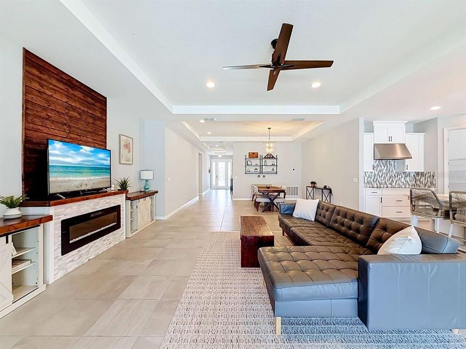 For Sale: $725,000 (4 beds, 3 baths, 2741 Square Feet)