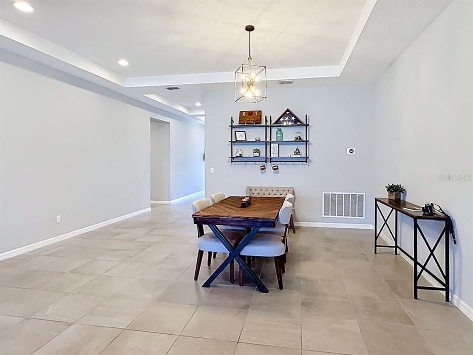 For Sale: $725,000 (4 beds, 3 baths, 2741 Square Feet)