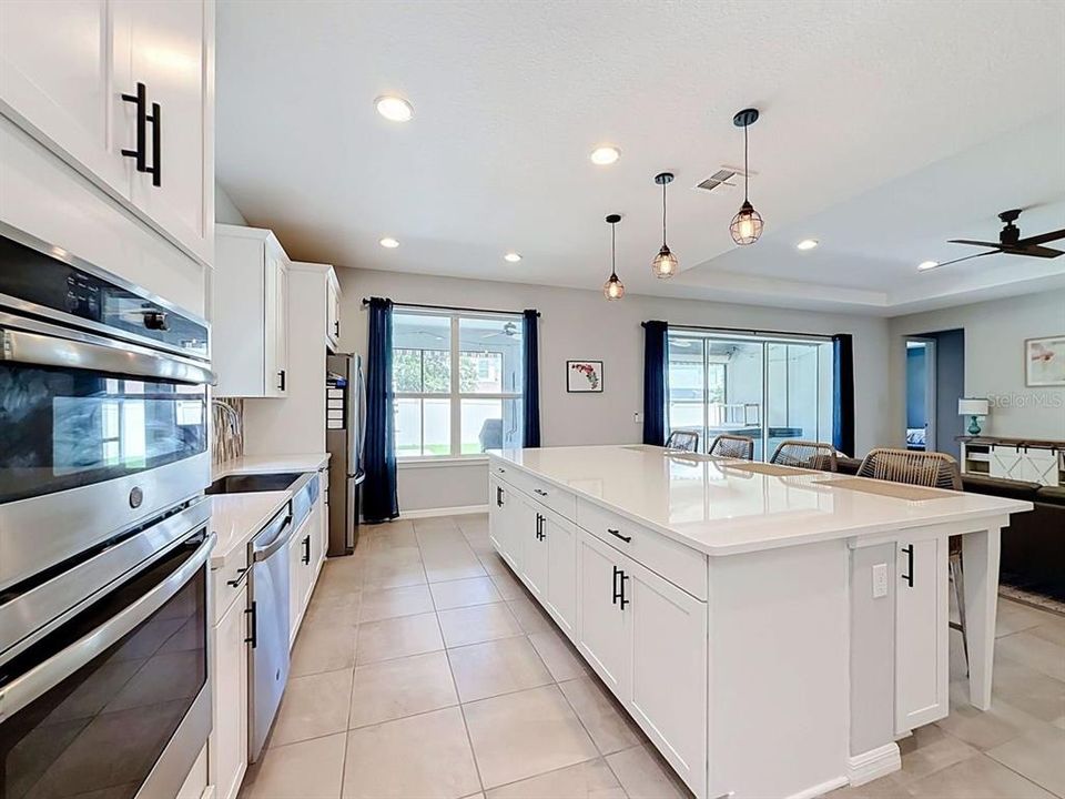 For Sale: $725,000 (4 beds, 3 baths, 2741 Square Feet)