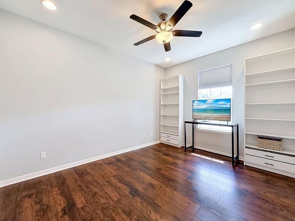 For Sale: $725,000 (4 beds, 3 baths, 2741 Square Feet)