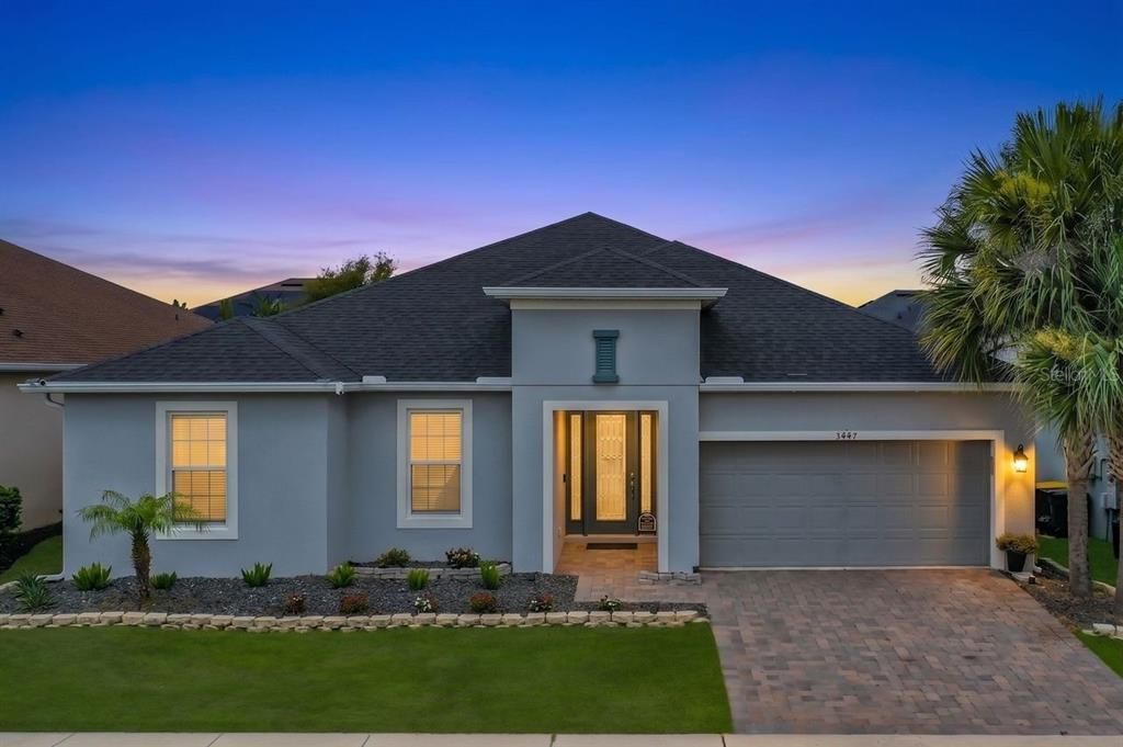 For Sale: $725,000 (4 beds, 3 baths, 2741 Square Feet)