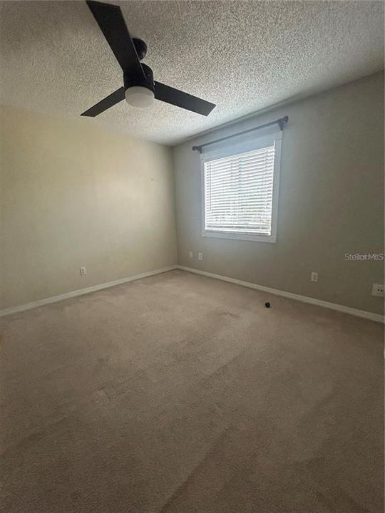 For Rent: $2,100 (3 beds, 2 baths, 1205 Square Feet)