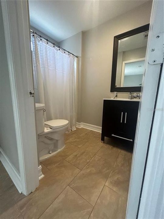 For Rent: $2,100 (3 beds, 2 baths, 1205 Square Feet)