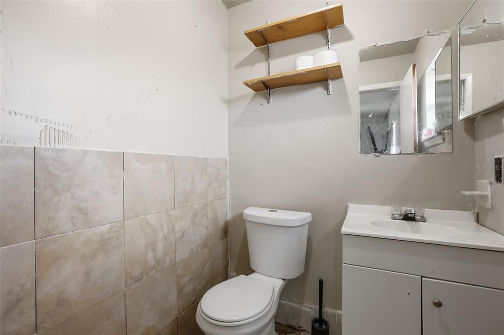 For Sale: $205,000 (3 beds, 1 baths, 1100 Square Feet)