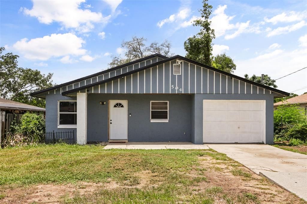 For Sale: $205,000 (3 beds, 1 baths, 1100 Square Feet)