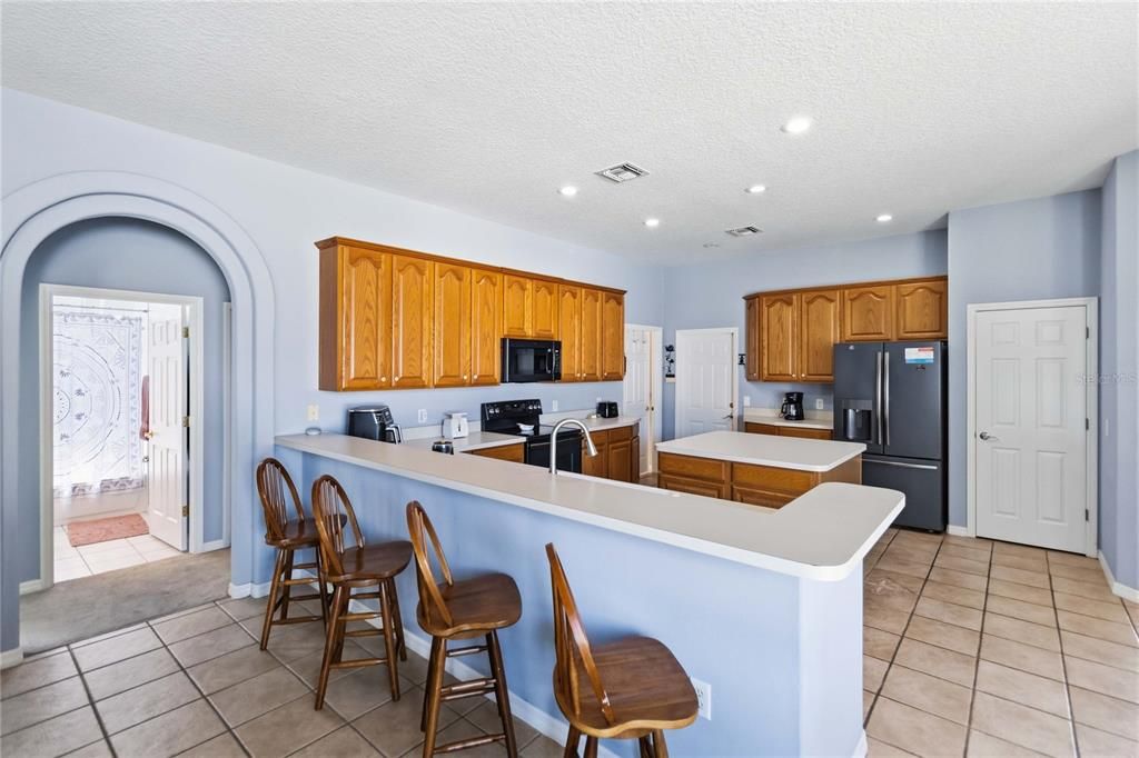 For Sale: $600,000 (4 beds, 3 baths, 2967 Square Feet)