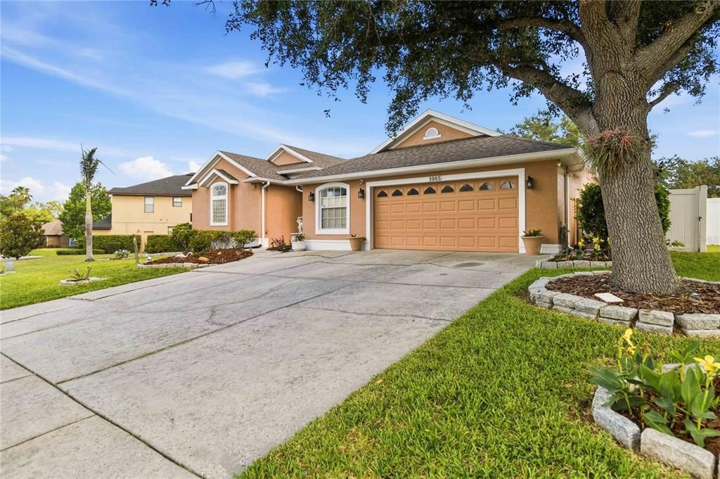 For Sale: $600,000 (4 beds, 3 baths, 2967 Square Feet)