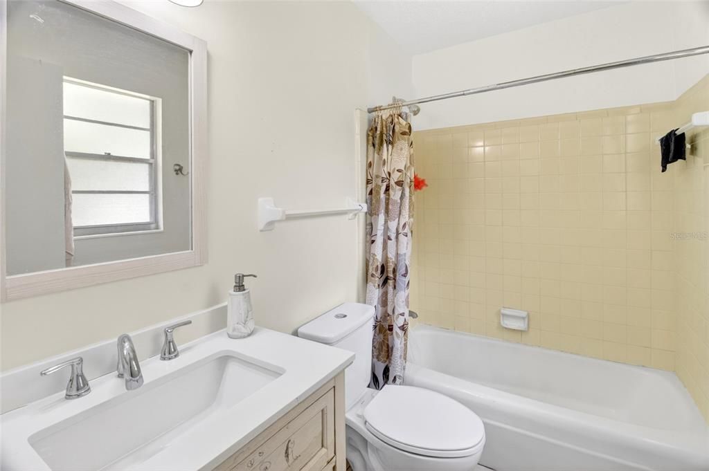 En Venta: $365,000 (3 camas, 2 baños, 1316 Pies cuadrados)
