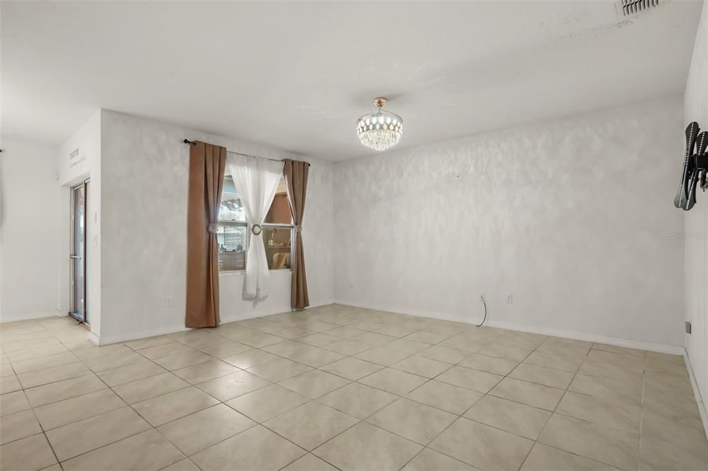 В аренду: $2,500 (3 спален, 2 ванн, 1672 Квадратных фут)