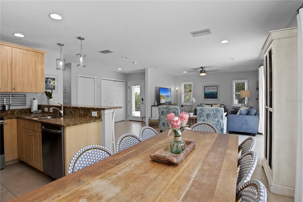 For Sale: $2,495,000 (4 beds, 3 baths, 1640 Square Feet)