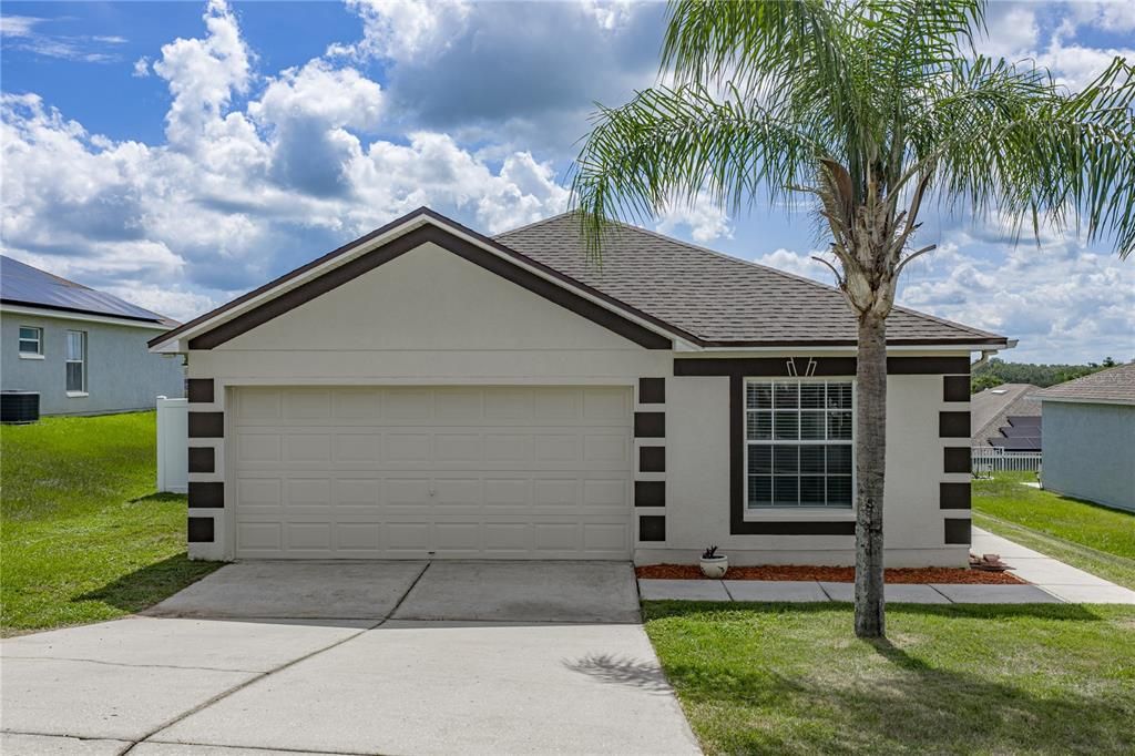 For Sale: $290,000 (3 beds, 2 baths, 1350 Square Feet)