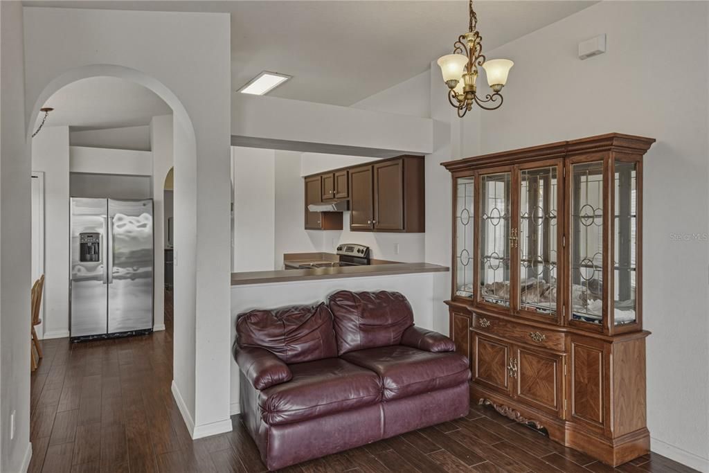 For Sale: $290,000 (3 beds, 2 baths, 1350 Square Feet)