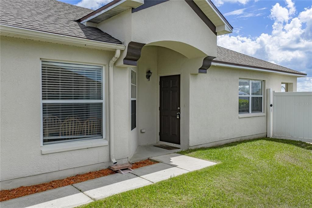 For Sale: $290,000 (3 beds, 2 baths, 1350 Square Feet)