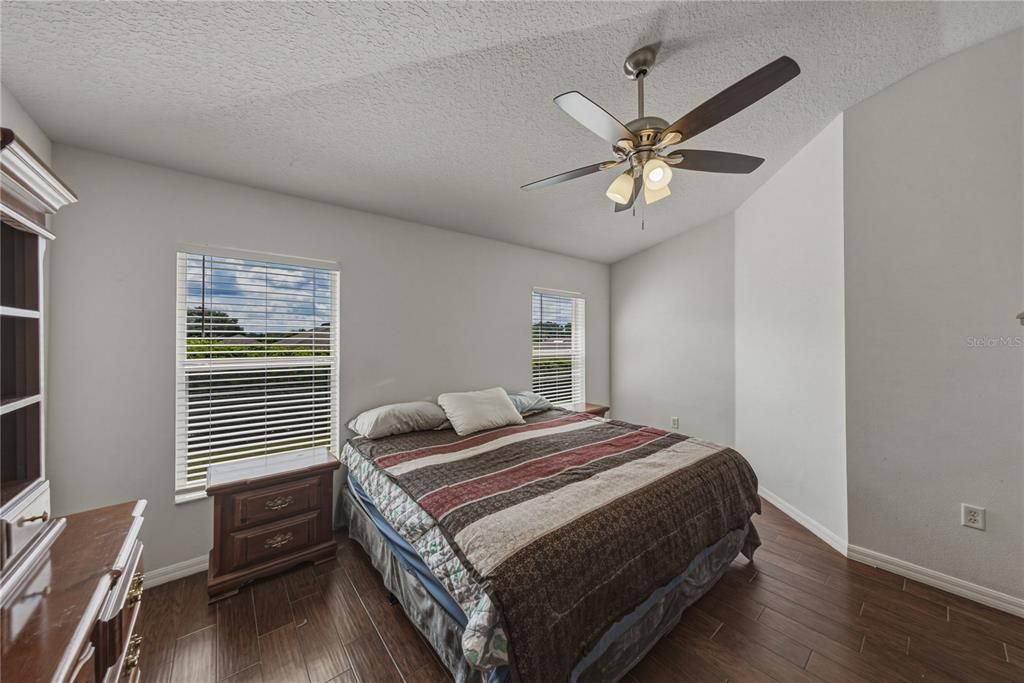 For Sale: $290,000 (3 beds, 2 baths, 1350 Square Feet)
