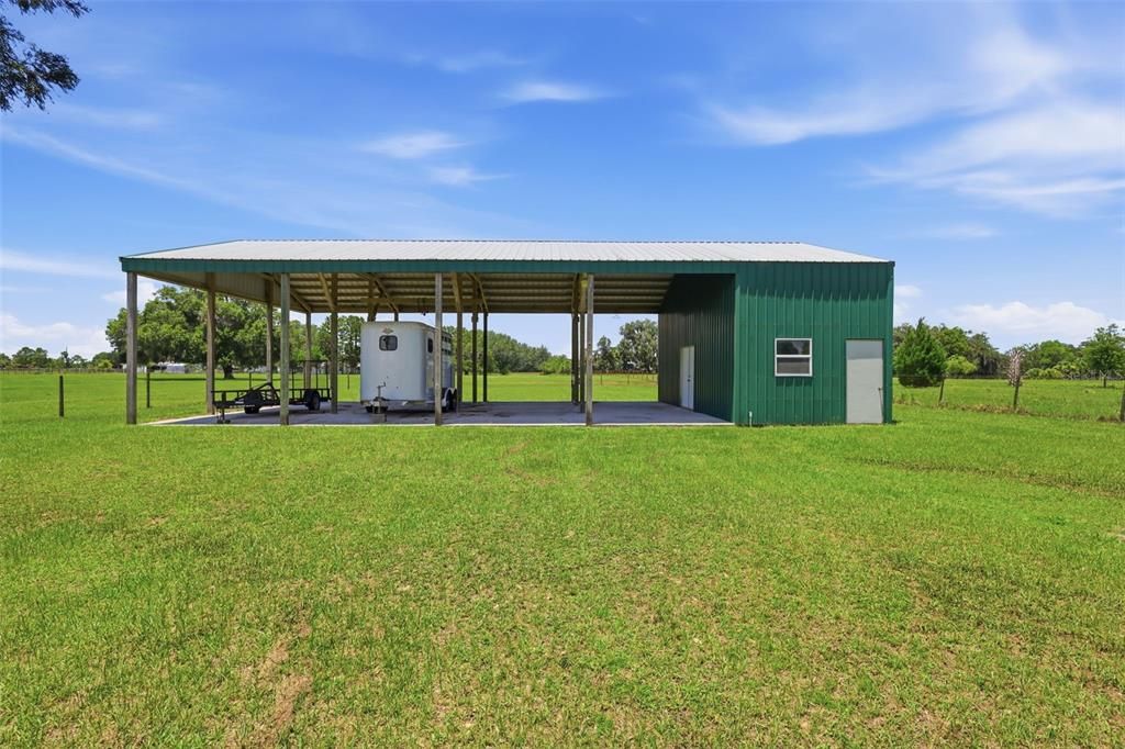 For Sale: $779,000 (2 beds, 2 baths, 1490 Square Feet)