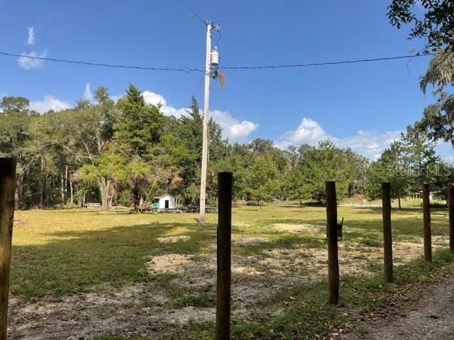 待售: $195,000 (2.27 acres)
