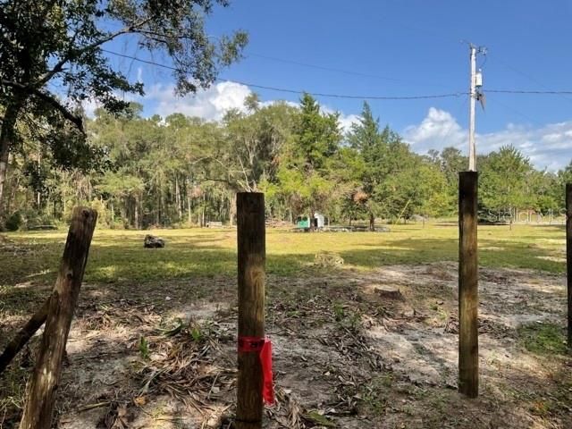 待售: $195,000 (2.27 acres)