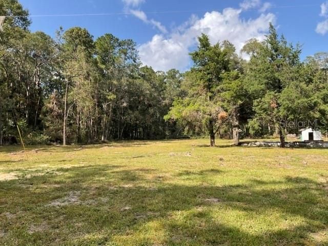 待售: $195,000 (2.27 acres)