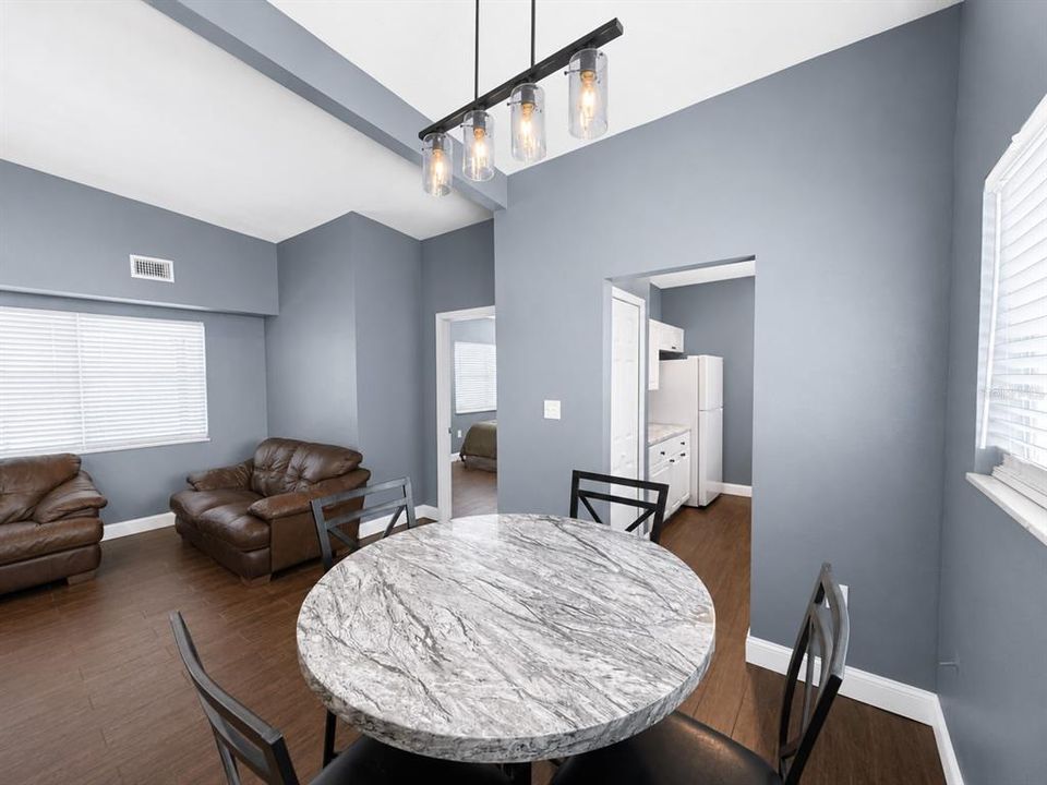 For Sale: $189,900 (3 beds, 1 baths, 1065 Square Feet)