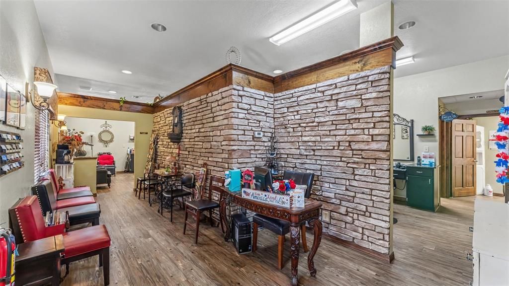 En Venta: $500,000 (0 camas, 0 baños, 1700 Pies cuadrados)