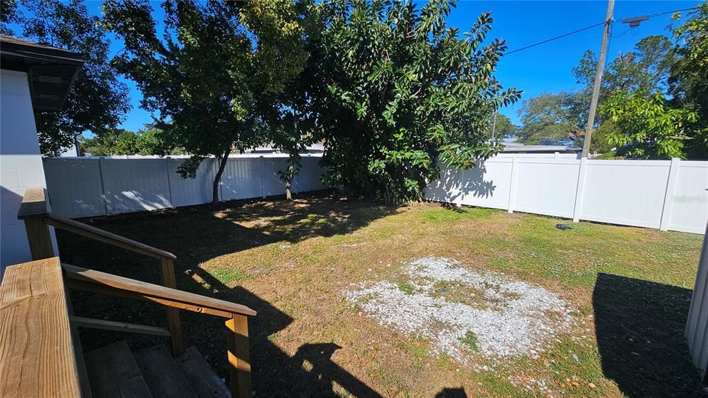 For Sale: $395,000 (2 beds, 2 baths, 970 Square Feet)