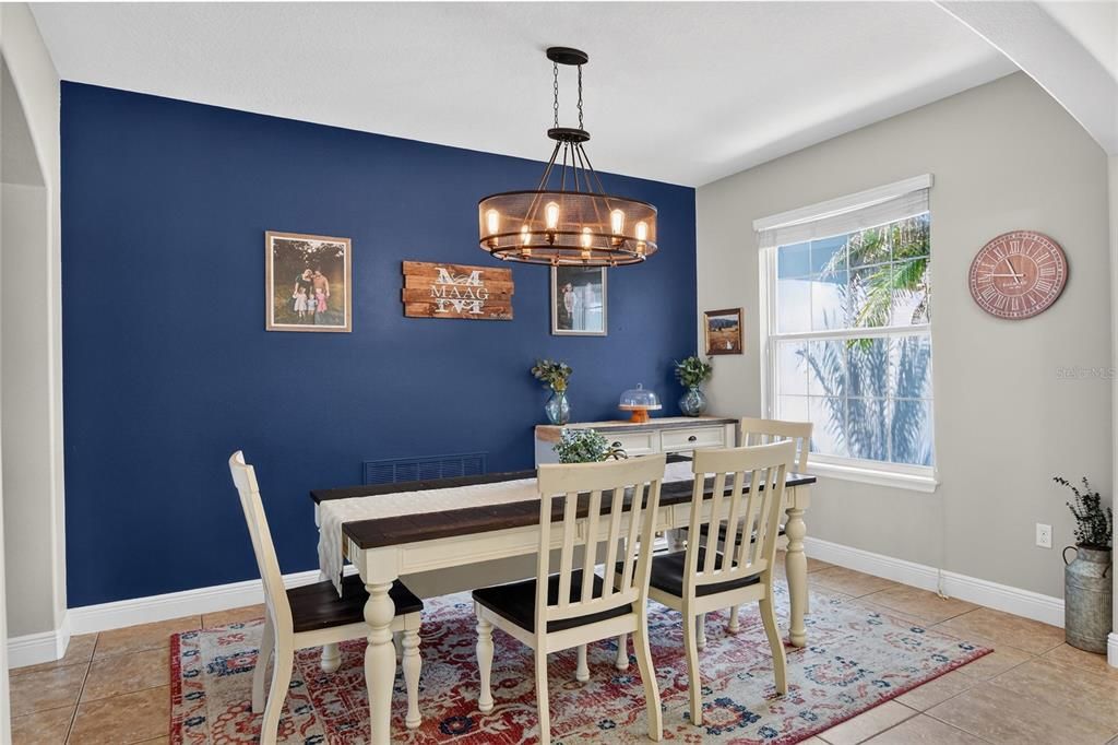 For Sale: $409,900 (4 beds, 2 baths, 2486 Square Feet)