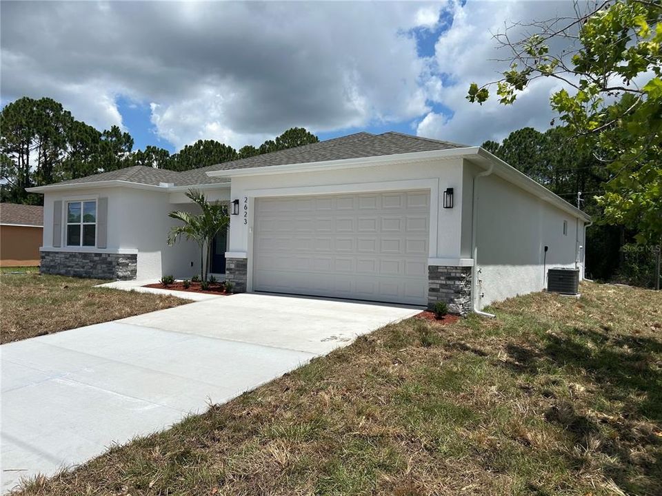 For Sale: $369,900 (3 beds, 2 baths, 2149 Square Feet)