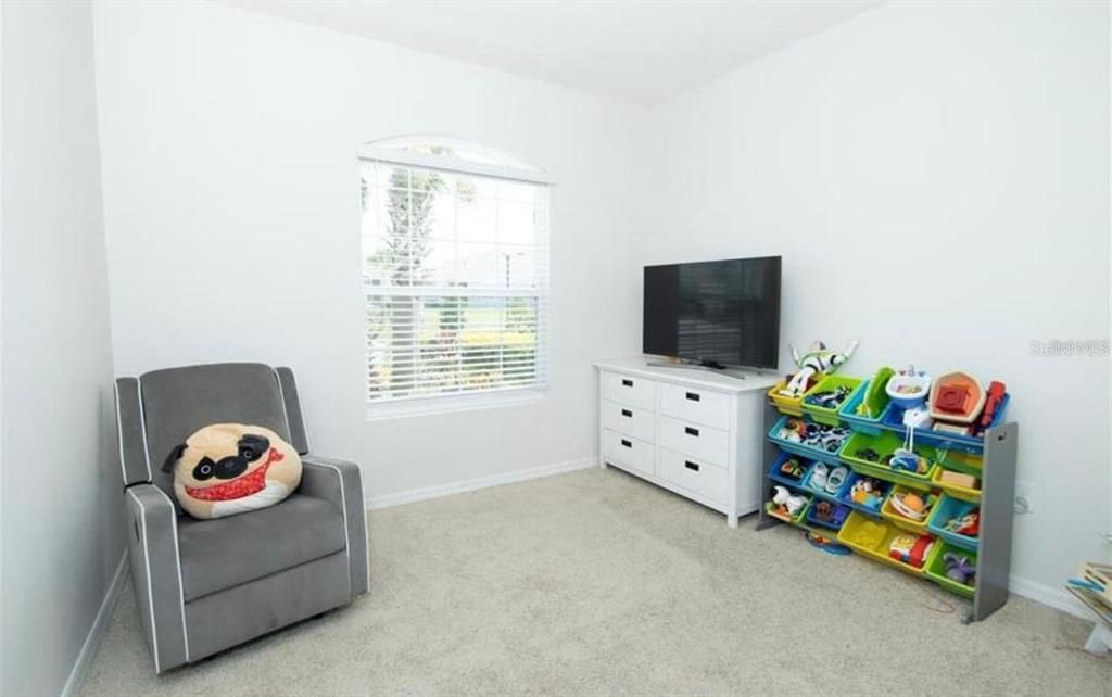 For Rent: $2,450 (3 beds, 2 baths, 1587 Square Feet)
