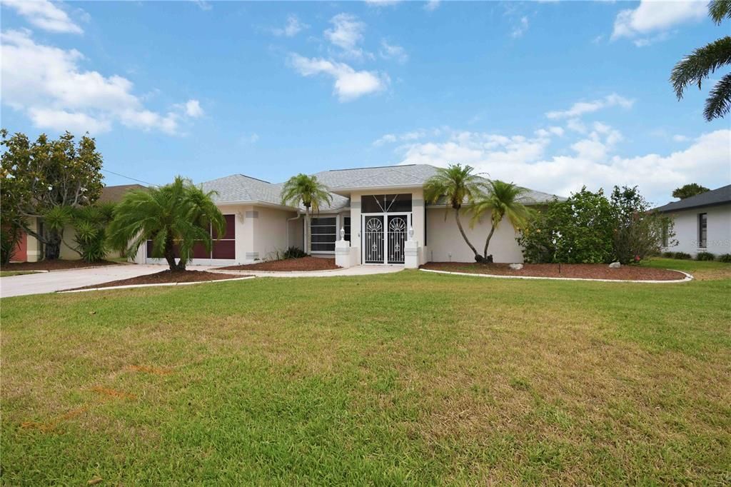 For Rent: $3,200 (4 beds, 3 baths, 2609 Square Feet)