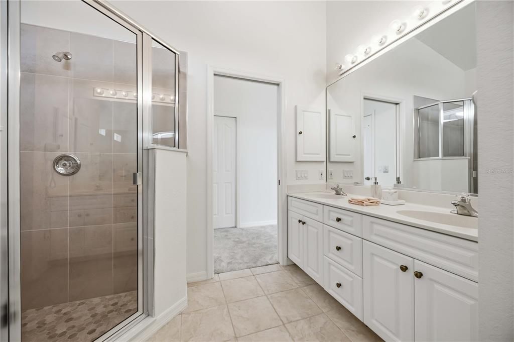 For Rent: $3,200 (4 beds, 3 baths, 2609 Square Feet)