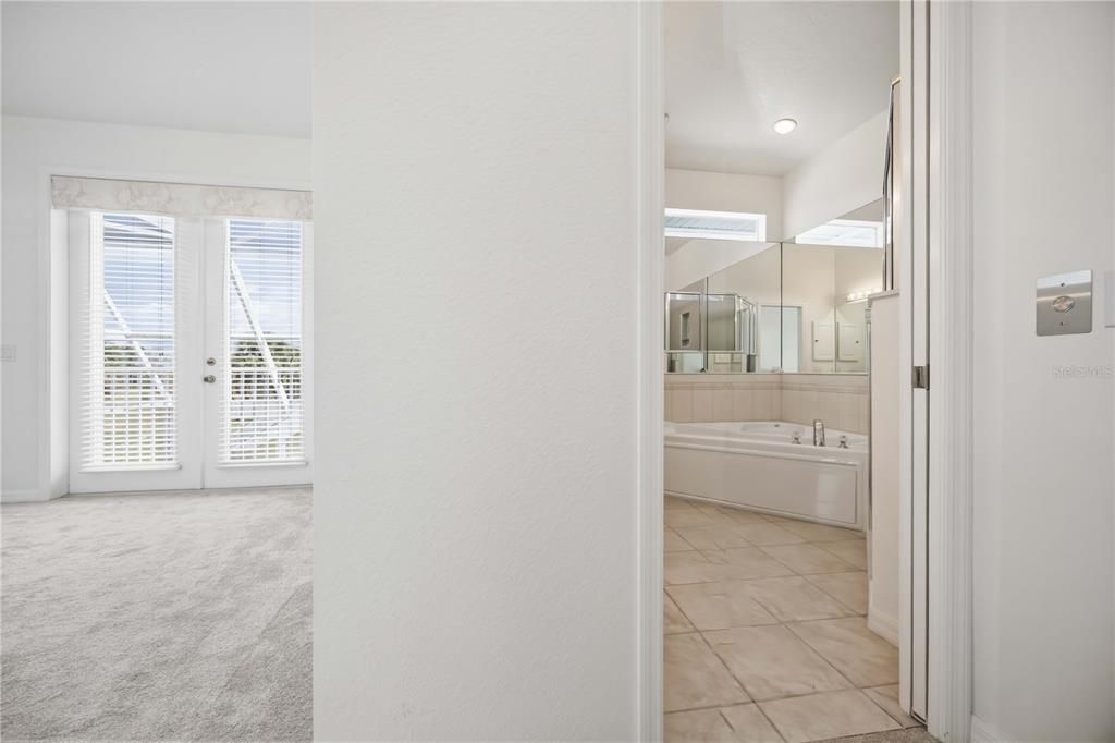 For Rent: $3,200 (4 beds, 3 baths, 2609 Square Feet)