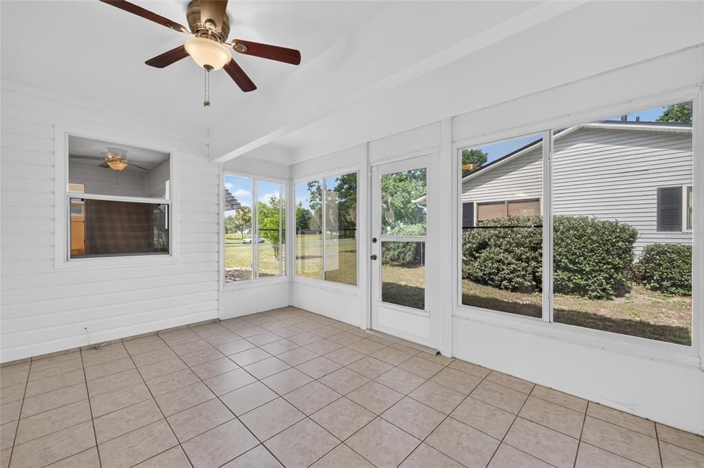 For Sale: $185,000 (2 beds, 2 baths, 1200 Square Feet)