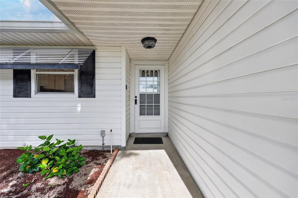 For Sale: $185,000 (2 beds, 2 baths, 1200 Square Feet)