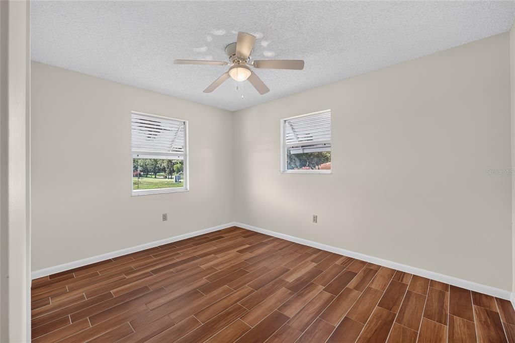 For Sale: $185,000 (2 beds, 2 baths, 1200 Square Feet)