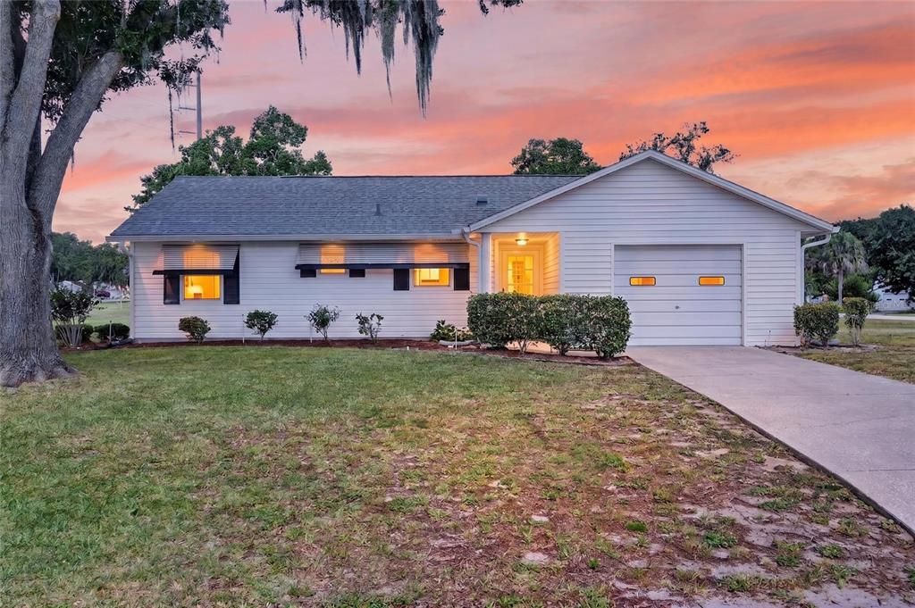 For Sale: $185,000 (2 beds, 2 baths, 1200 Square Feet)