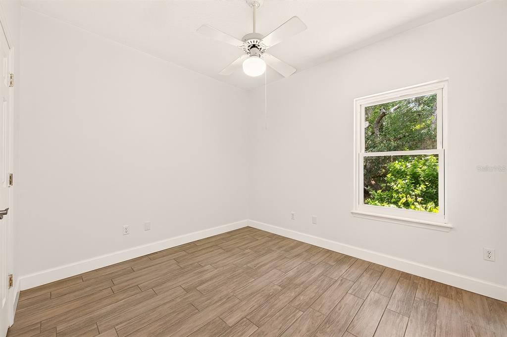 En Venta: $550,000 (4 camas, 3 baños, 2229 Pies cuadrados)