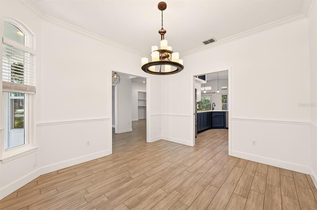 En Venta: $550,000 (4 camas, 3 baños, 2229 Pies cuadrados)