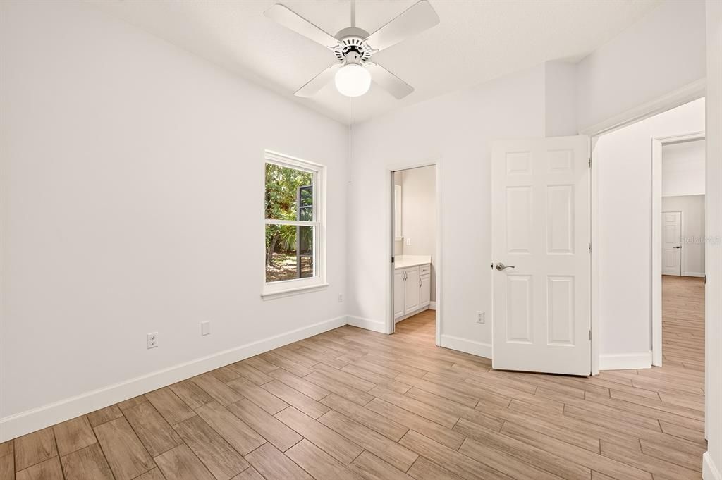 En Venta: $550,000 (4 camas, 3 baños, 2229 Pies cuadrados)